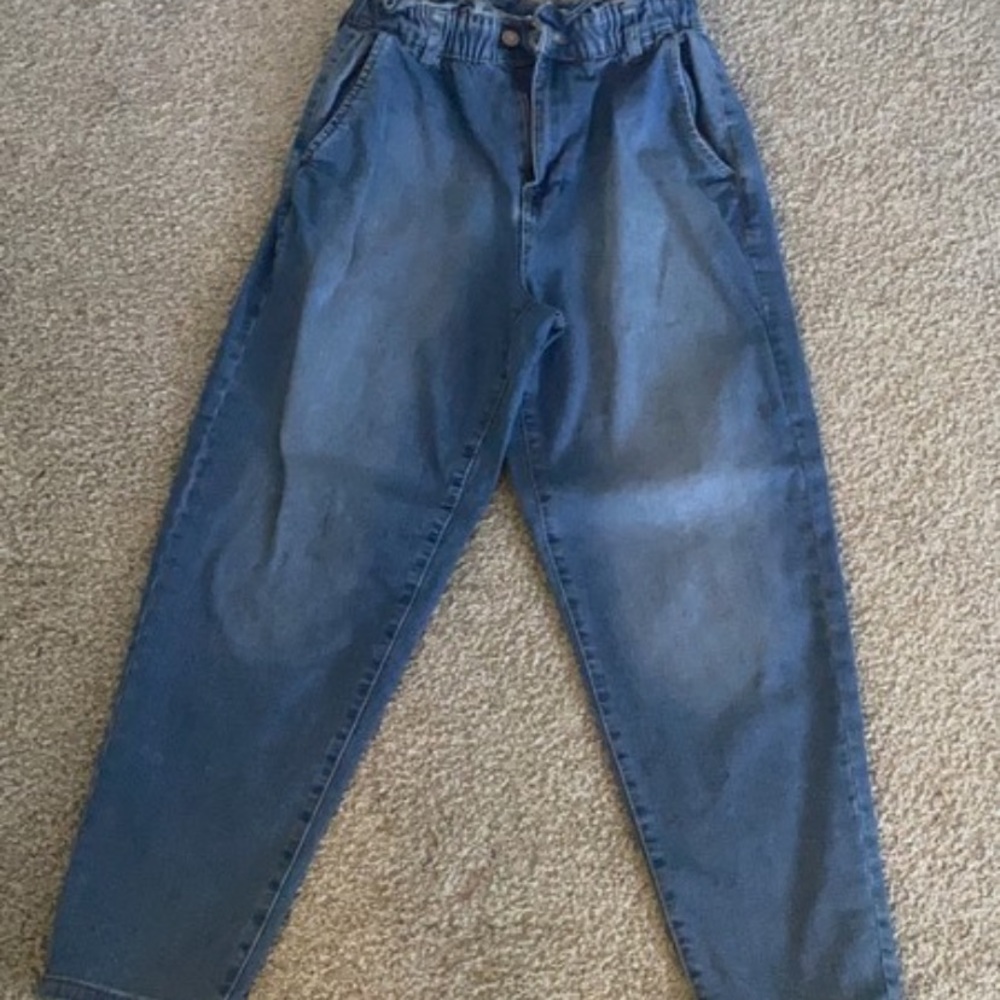 Baggy jeans